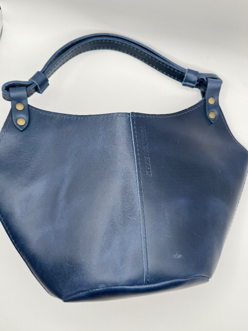 NWOT Portland Leather Goods PLG Small Kangaroo Shoulder Bag in Cowboy Blue - Picture 8 of 13